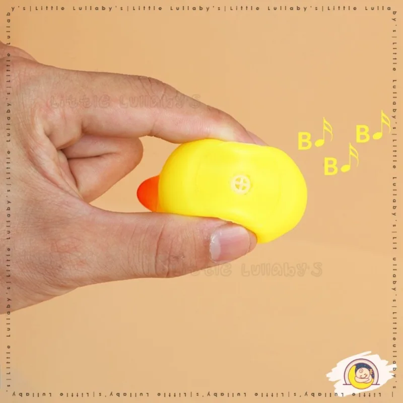 Squeaky Yellow Duck Itik Kuning Bath Toy Toys Ducklings Education Sensory Berbunyi Mainan Mandi thumbnail 5