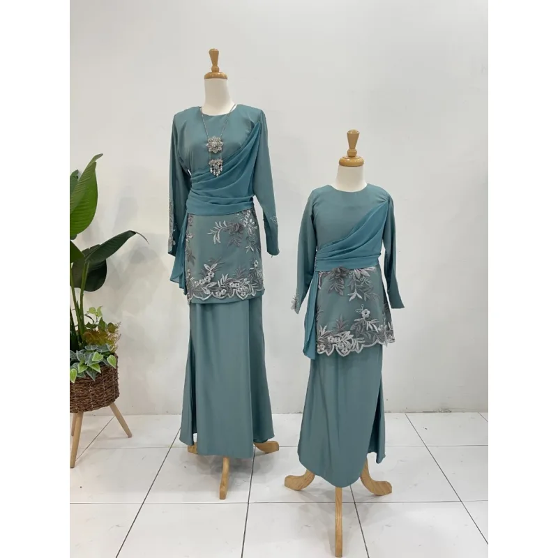 Set Family Kurung Moden MOLIKA IN Smoke Blue by Moff Collection thumbnail 2