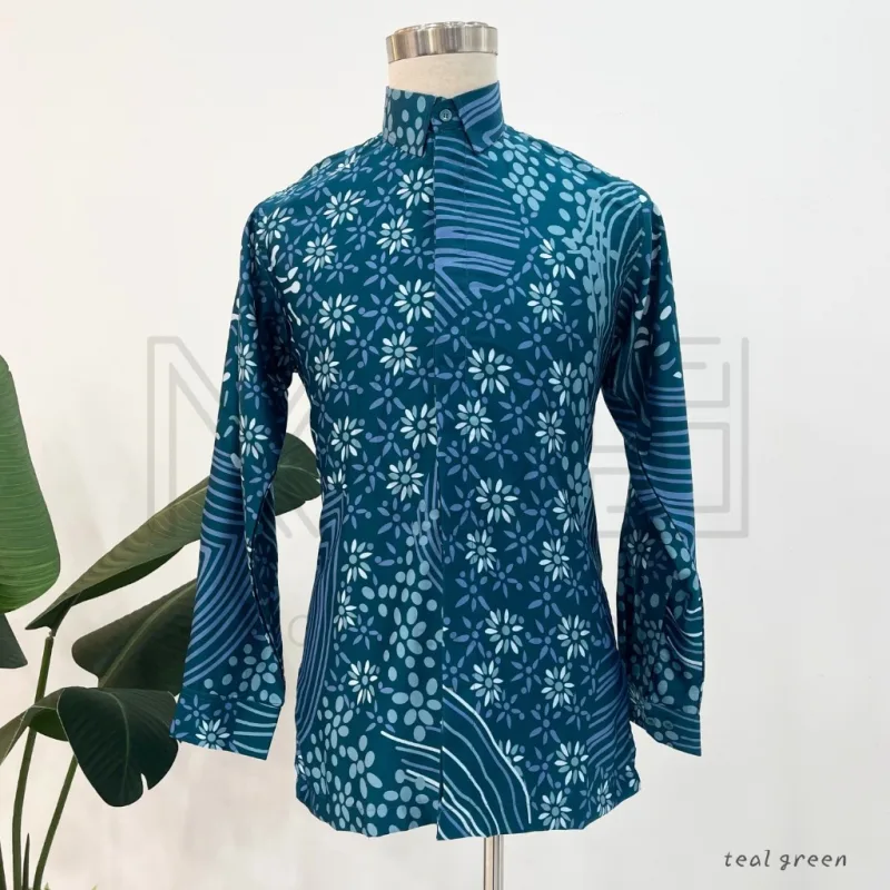 Kemeja Batik Arunika IN 5 Colour I Baju Batik I Batik Malaysia by MOff2U thumbnail 3