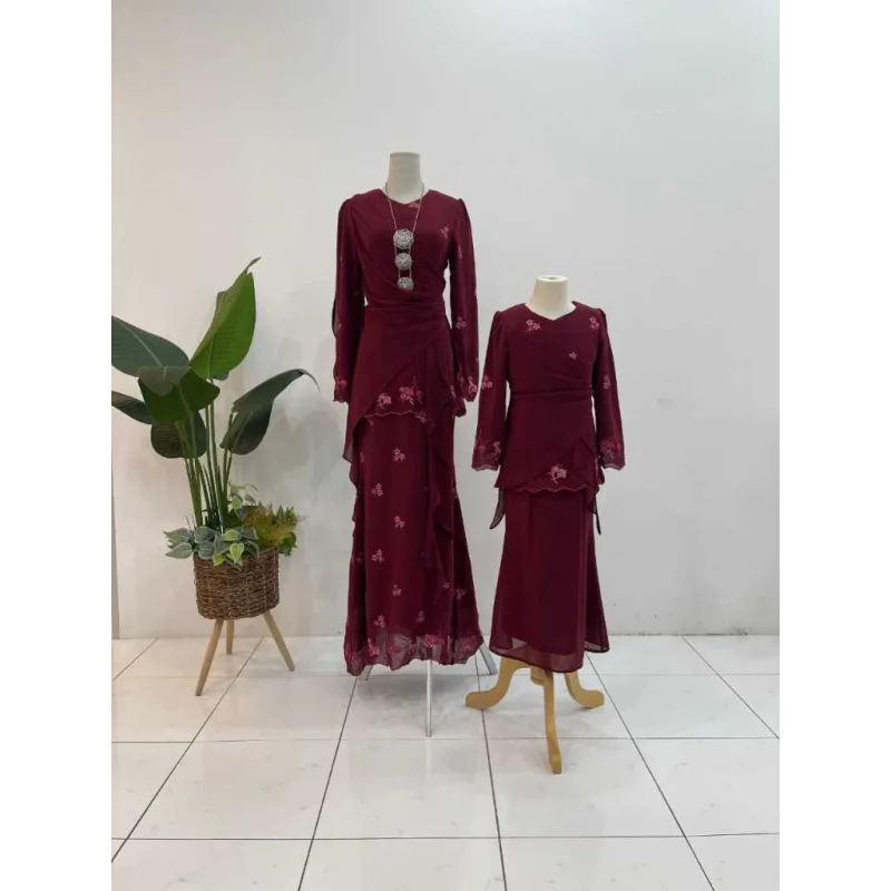 NEW DESIGN SET FAMILY MODEN DELIMA IN BURGUNDY I KURUNG DAN BAJU MELAYU I MATERIAL CHIFFON thumbnail 3