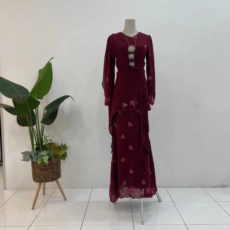 NEW DESIGN SET FAMILY MODEN DELIMA IN BURGUNDY I KURUNG DAN BAJU MELAYU I MATERIAL CHIFFON thumbnail 2