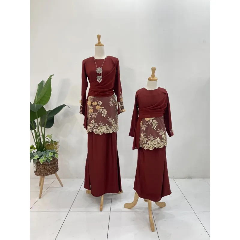Set Family Kurung Moden MOLIKA IN Rich Brown by Moff Collection thumbnail 2