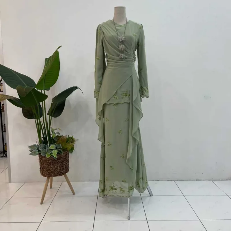 NEW DESIGN SET FAMILY MODEN DELIMA IN SAGE GREEN I KURUNG DAN BAJU MELAYU I MATERIAL CHIFFON thumbnail 4