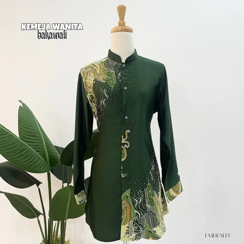 NEW COLLECTION | KEMEJA BATIK WANITA CORAK BAKAWALI | BATIK MALAYSIA thumbnail 4