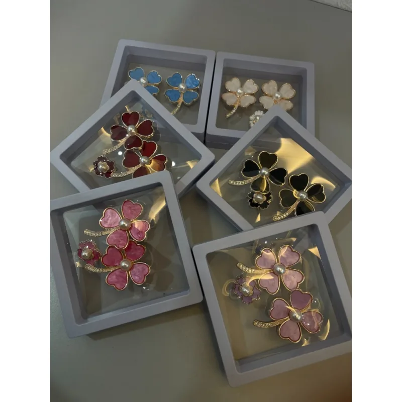 BROOCH BUNGA 4 DESIGN BY MOFF thumbnail 2