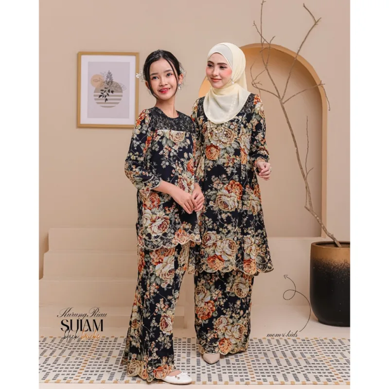 Set Family Kurung Riau Sulam in Black Brick By Moff2U thumbnail 2