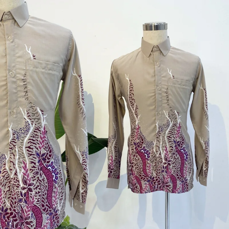 New Design Kemeja Batik Maulana In 5 colour I Batik Malaysia I Batik I Kemeja By Moff Collection thumbnail 2