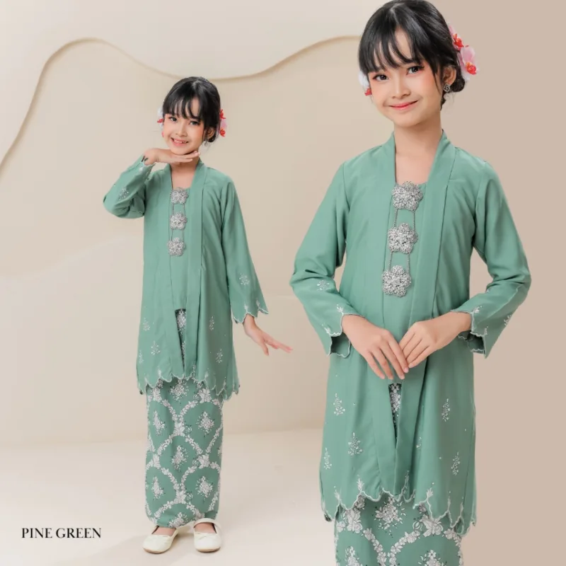 Set Family Kebarung Sarra IN PINE GREEN I KURUNG Moden I Ayah Anak I Ibu I Moden I Set Family By Moff2u thumbnail 2