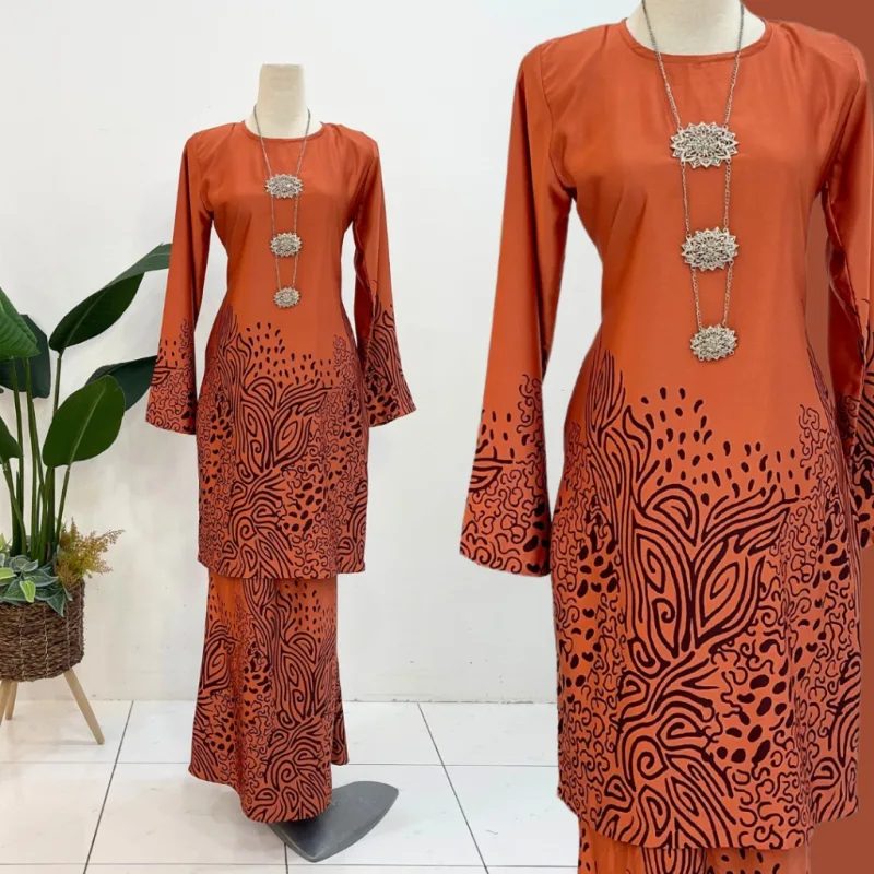 Kurung Batik Indera in 8 Colour By Moff2U I Batik Malaysia I Batik Moden I Kurung Moden thumbnail 2