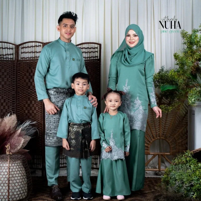 Set Family KURUNG MODEN NUHA IN PINE GREEN I KURUNG Moden I Ayah Anak I Ibu I Moden I Set Family By Moff2u