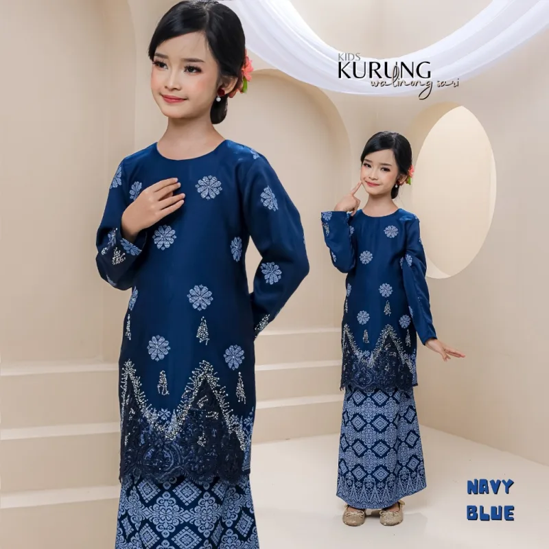 SET FAMILY WALINONG SARI | KURUNG WALINONG SARI IN NAVY BLUE BY MOFF COLLECTION thumbnail 3
