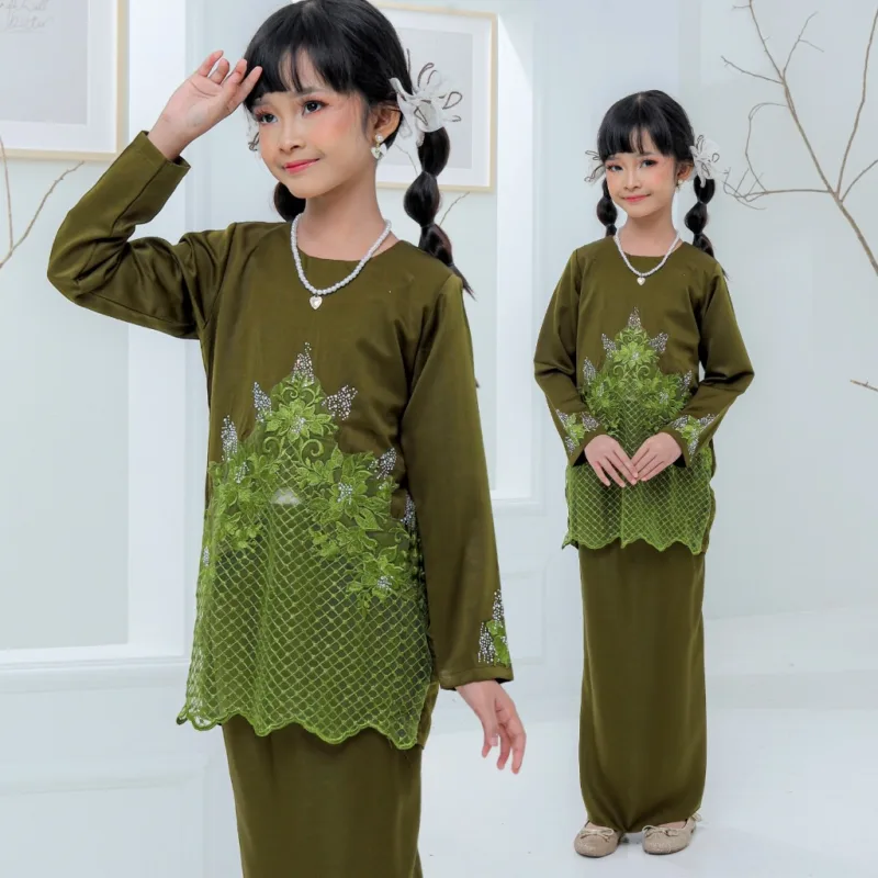 Set Family Belvana In Olive Green I Kurung Moden I Set Family I Raya 2026 By Moff Collection thumbnail 3