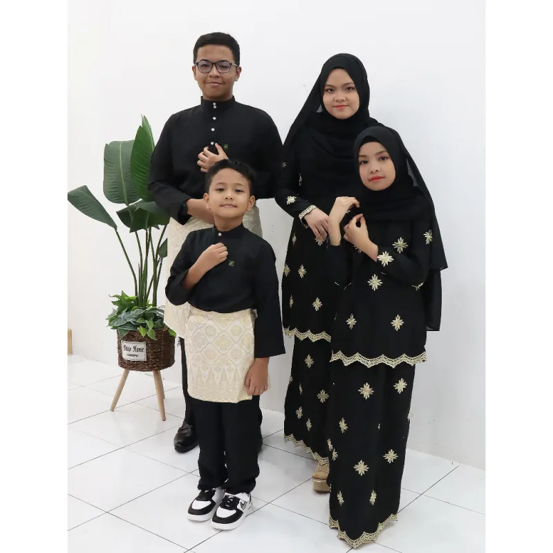 SET FAMILY BAJU KURUNG PUSPAWANGI BINTANG BAJU MELAYU WARNA BLACK RAYA 2023 | BAJU KURUNG BY MOFF2u