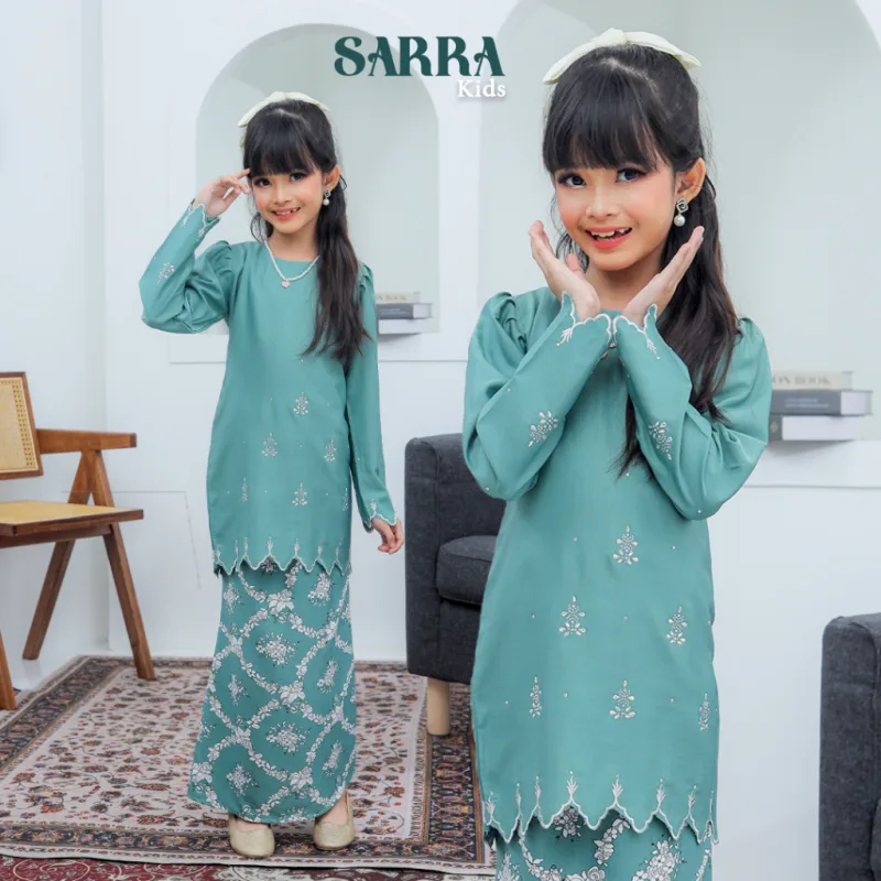 MOFF Set FAMILY BAJU KURUNG MODEN SARRA In PINE GREEN | Kurung Moden by Moff2U thumbnail 3