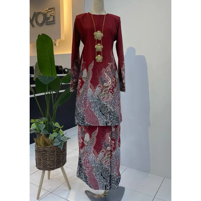 KURUNG MODEN WAJIDA CORAK BATIK | BATIK MALAYSIA | CORAK BATIK PRINTED | MATERIAL VALENTINO SILK thumbnail 2