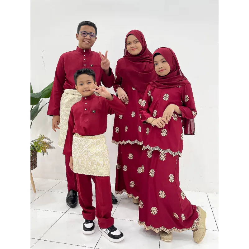 SET FAMILY BAJU KURUNG PUSPAWANGI BUNGA BAJU MELAYU WARNA MAROON RAYA 2023 | BAJU KURUNG BY MOFF2u