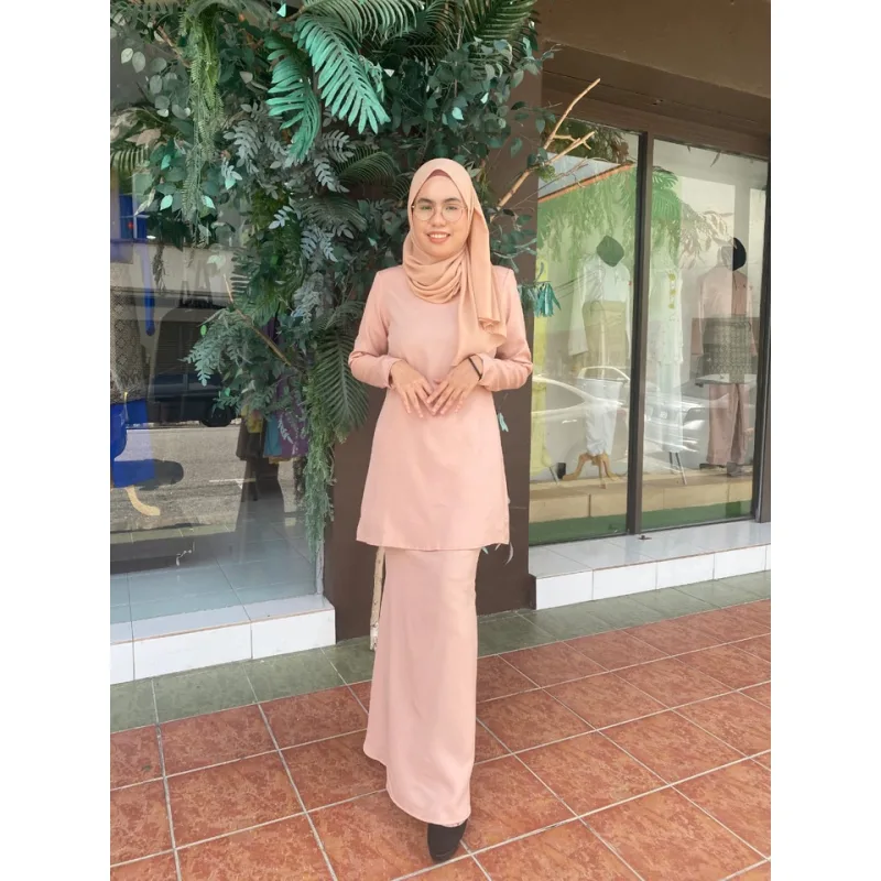NEW DESIGN BAJU KURUNG MODEN 5 WARNA I NIKAH I TUNANG I SANDING I KAHWIN BY MOFF COLLECTION thumbnail 2