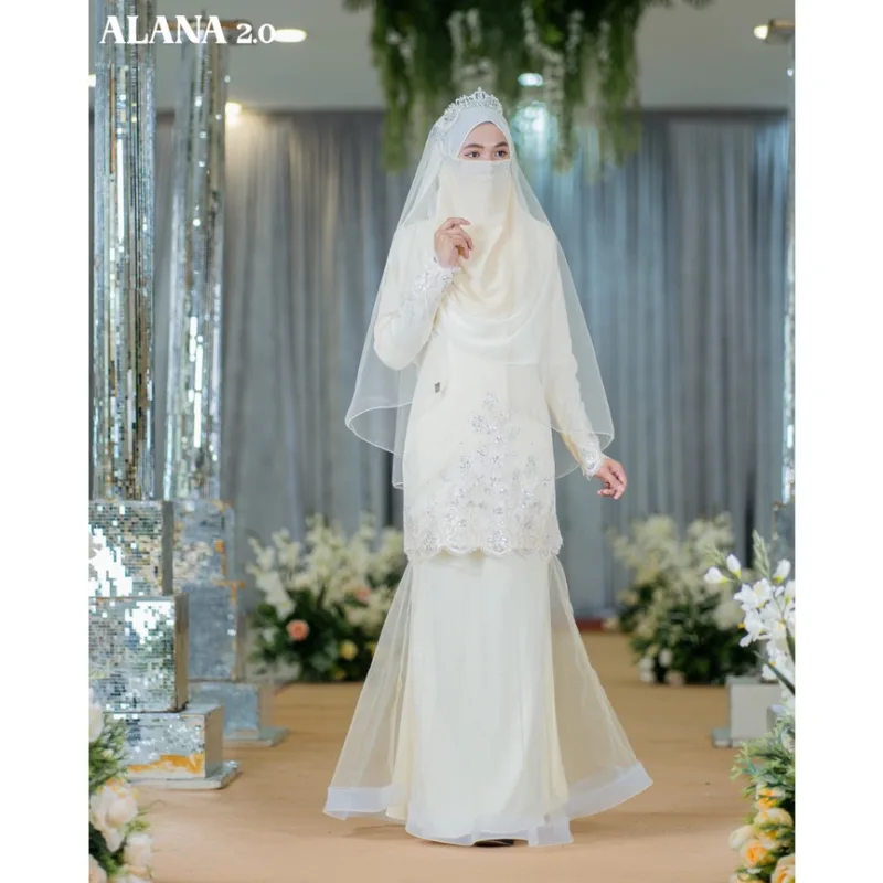 BAJU KURUNG LACE | BAJU KURUNG MODEN Bridal Set Alana In Cream | Full set 11 Item | Tunang | Kahwin BY MOFF2U thumbnail 2
