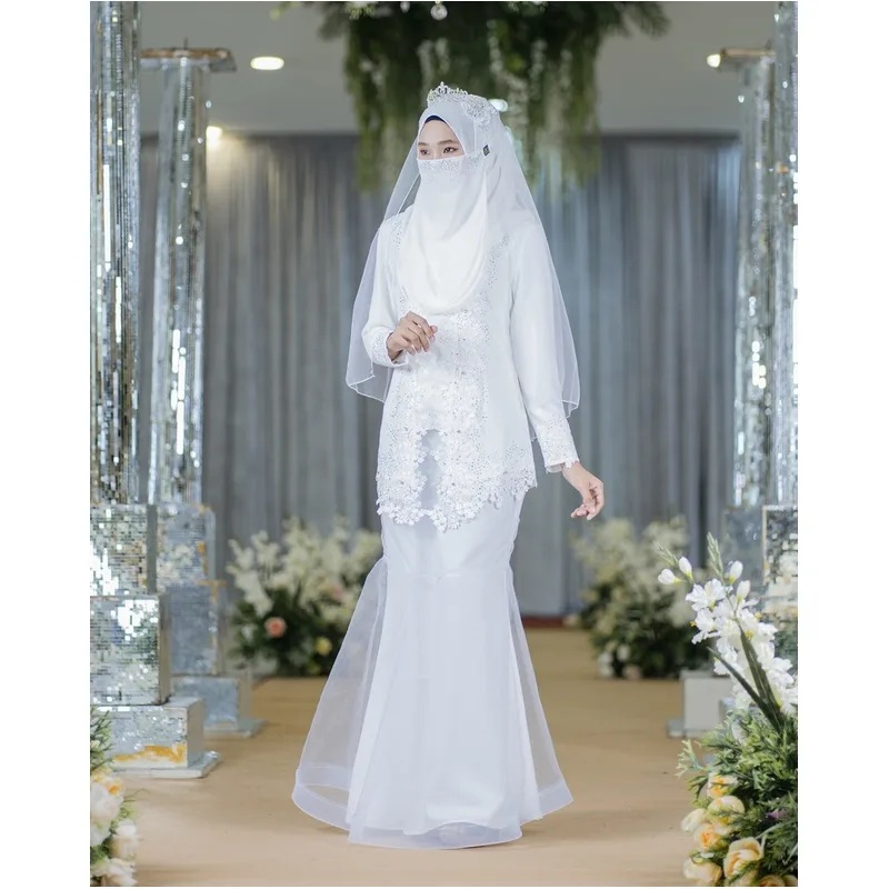 BAJU KURUNG MODEN ZAHIRAH PUTIH | CREAM | BAJU KURUNG LACE SULAM (MOFF COLLECTION) thumbnail 2