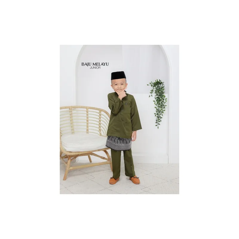 SET FAMILY KURUNG WALINONGSARI IN OLIVE BY MOFF COLLECTION thumbnail 5